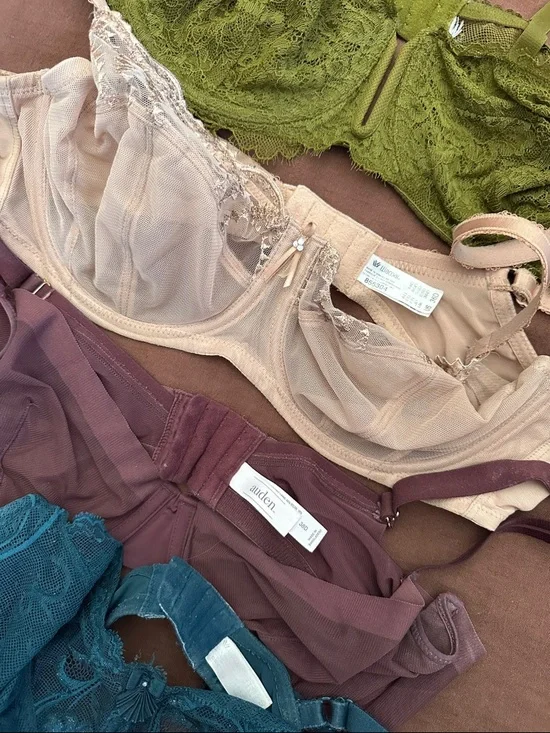 10 BRA Bundle Sizes 34DDD (2), 36D (4), 38D (4). Natori, Wacoal. Sexy Demi bras - Picture 3 of 9